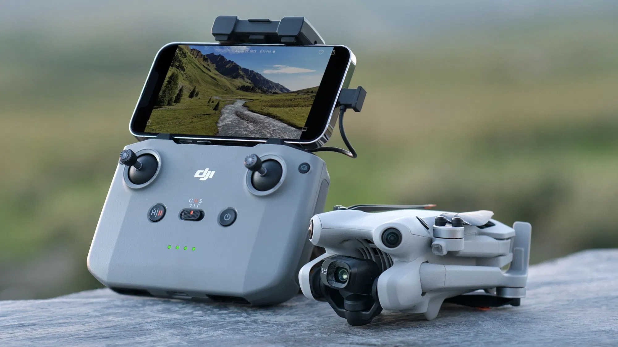 mini-4-with-controller - news